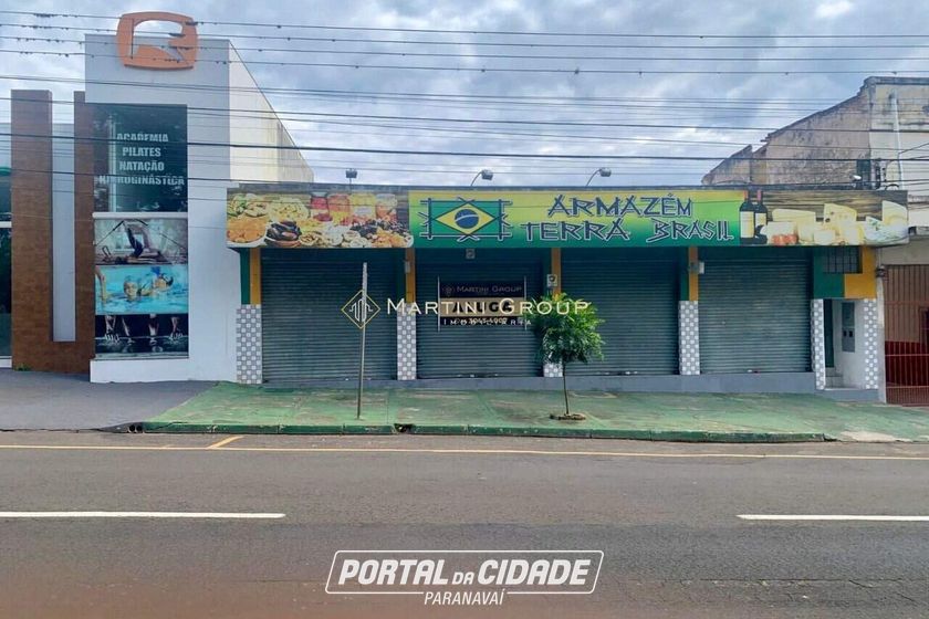 Sala Comercial &agrave; venda - 373m&sup2; - Centro