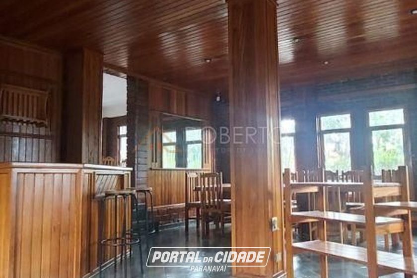 Sobrado &agrave; venda - 250m&sup2; - Centro