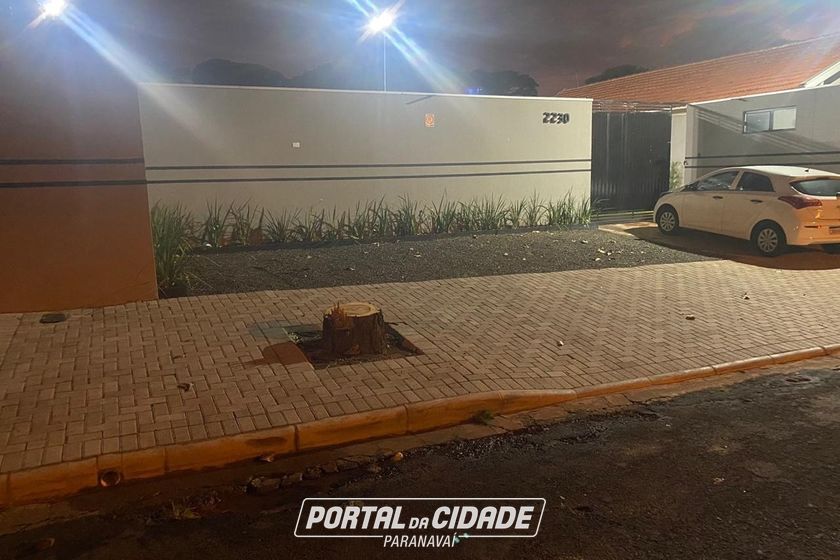 Ch&aacute;cara &agrave; venda - 465m&sup2; - Centro
