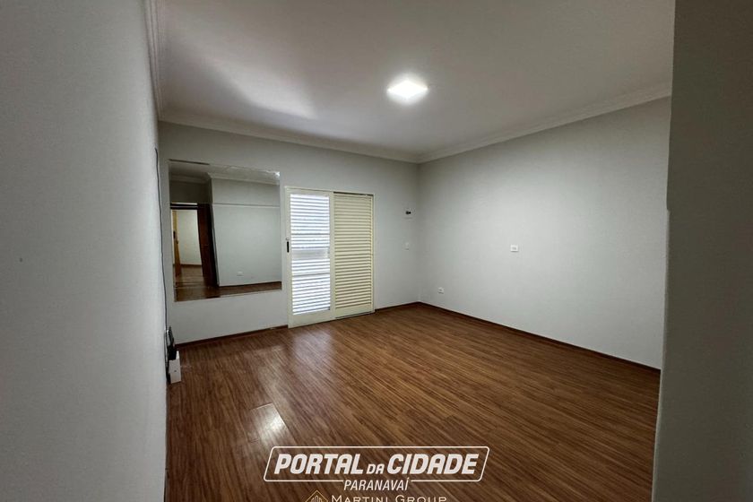 Sobrado para alugar - 306m&sup2; - Jardim Simara