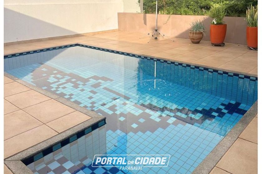 Casa para alugar - 386m&sup2; - Jardim Igua&ccedil;u