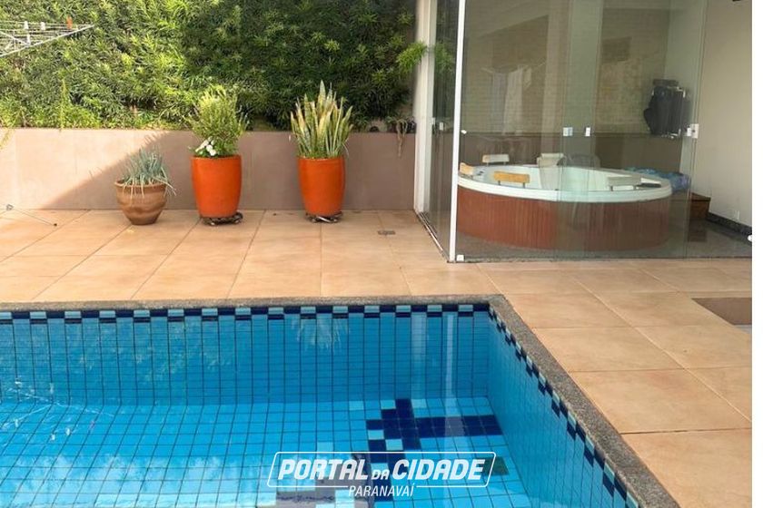 Casa para alugar - 386m&sup2; - Jardim Igua&ccedil;u
