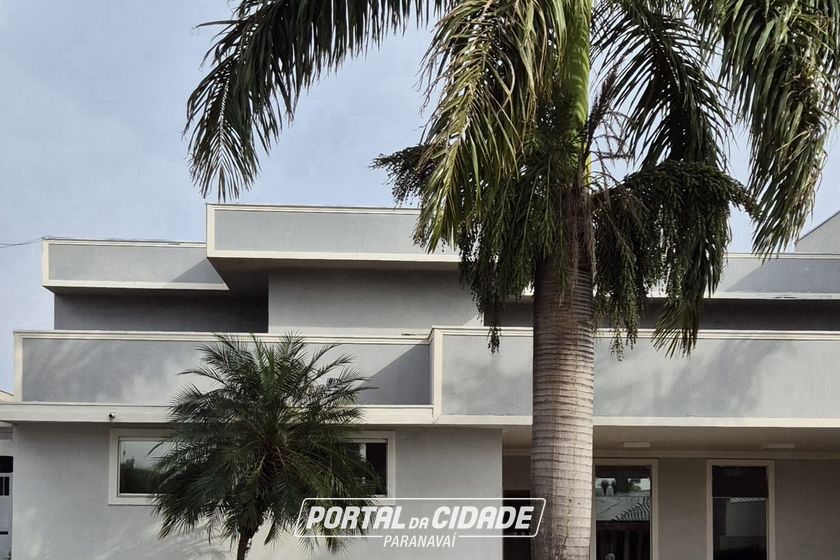 Casa &agrave; venda - 324m&sup2; - Centro