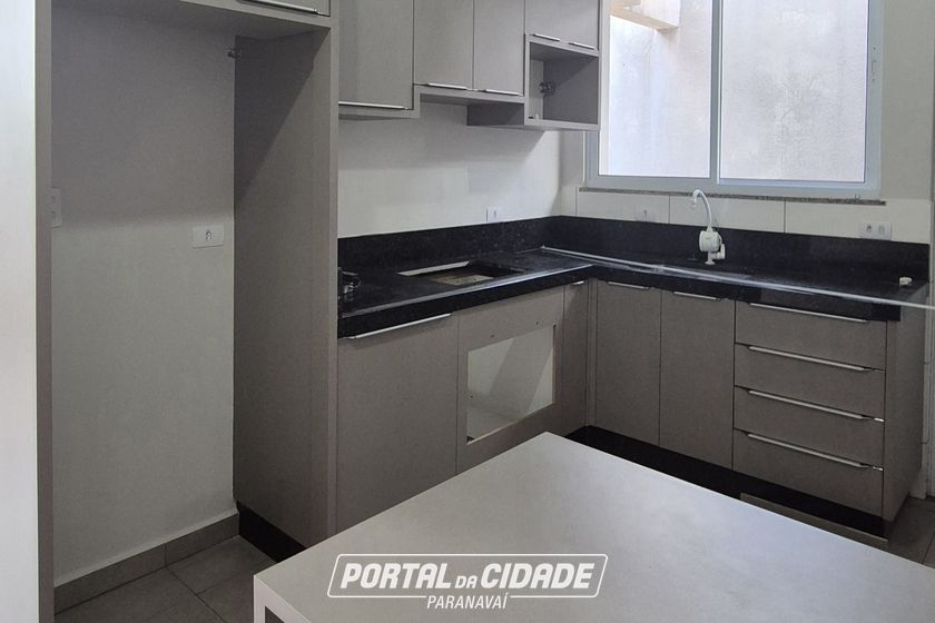 Casa &agrave; venda - 100m&sup2; - Centro