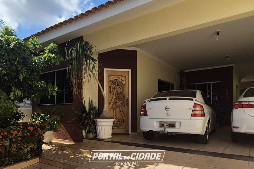 Casa &agrave; venda - 234m&sup2; -  Centro