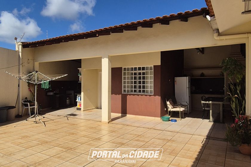 Casa &agrave; venda - 234m&sup2; -  Centro