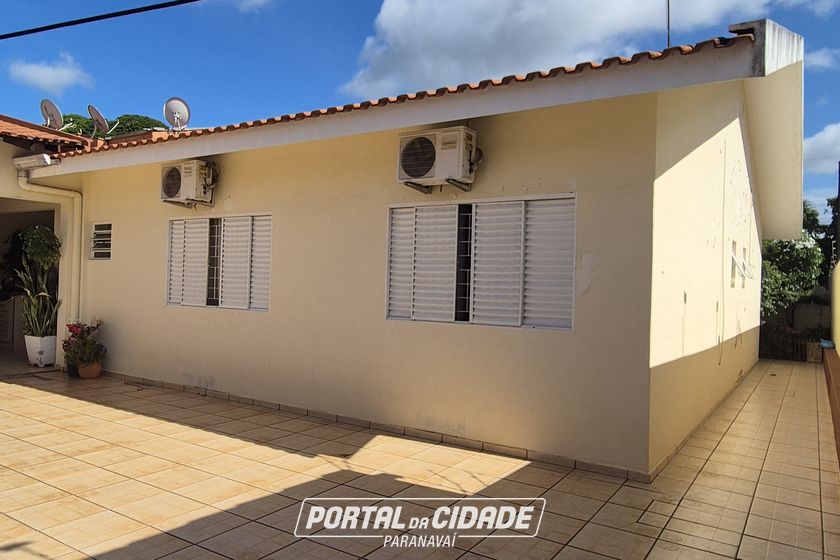 Casa &agrave; venda - 234m&sup2; -  Centro