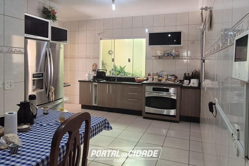 Casa &agrave; venda - 234m&sup2; -  Centro