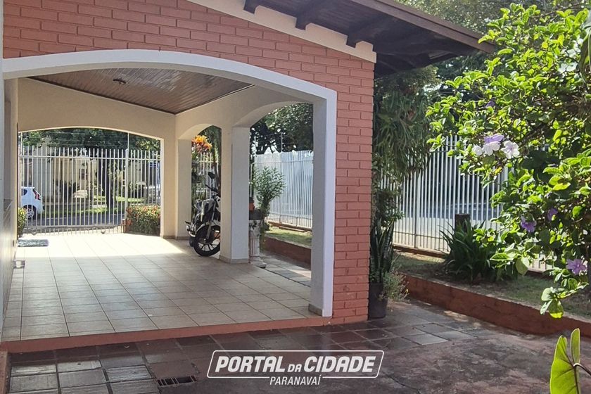 Casa &agrave; venda - 220m&sup2; - Jardim Igua&ccedil;u 