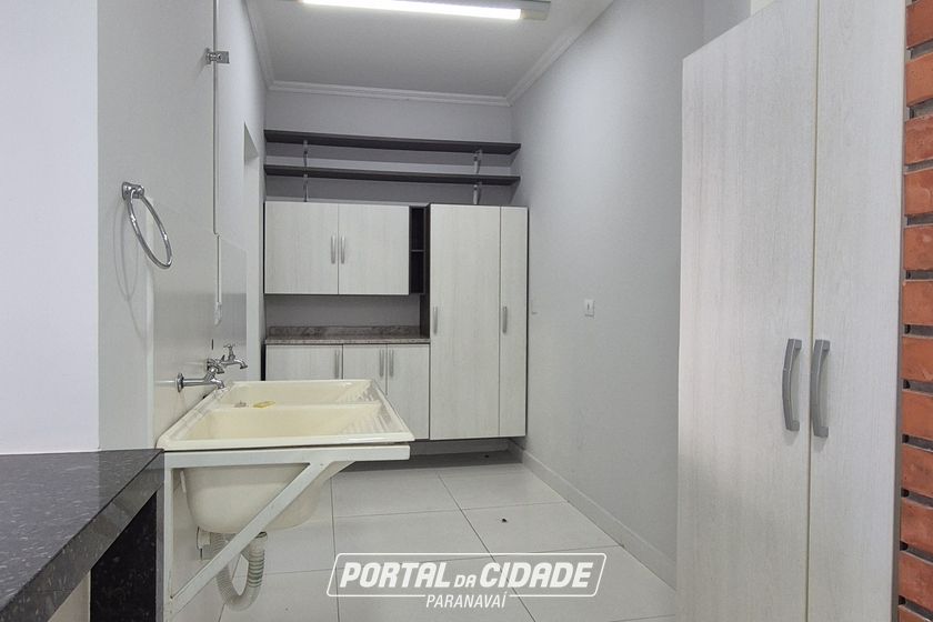 Sobrado &agrave; venda - 170m&sup2; - JD OURO BRANCO