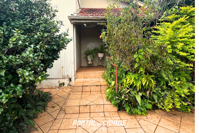 Terreno &agrave; venda - 450m&sup2; - Centro