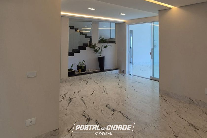 Casa &agrave; venda - 300m&sup2; - JD Ouro Branco 