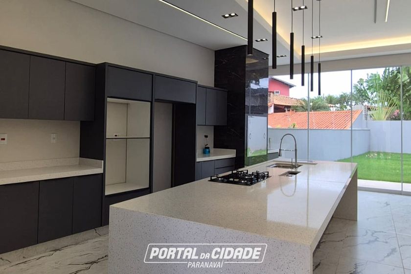 Casa &agrave; venda - 300m&sup2; - JD Ouro Branco 