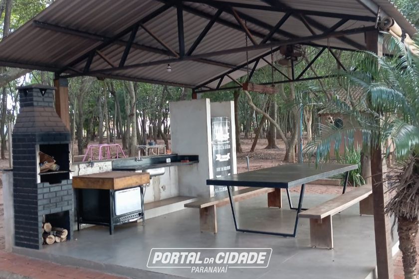 Ch&aacute;cara &agrave; venda - 210m&sup2; - &Aacute;guas de Santa Clara 
