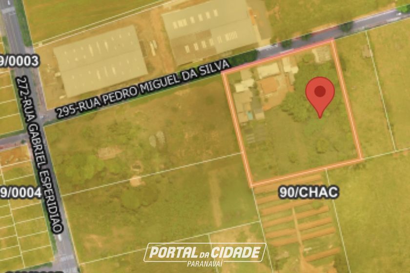 Terreno &agrave; venda - 4500m&sup2; - Centro 