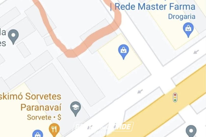 Terreno &agrave; venda - 600m&sup2; - Centro