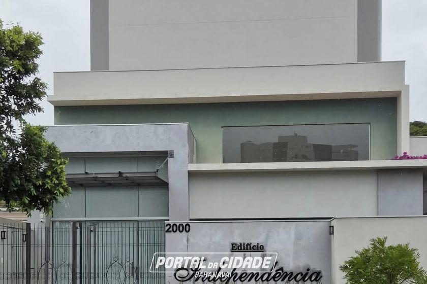 Apartamento &agrave; venda - 120m&sup2; - Centro