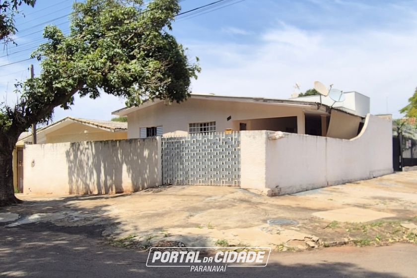 Casa &agrave; venda - 95m&sup2; - Prox 8 batalhao