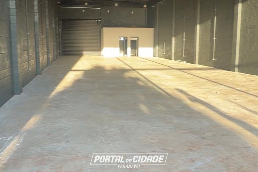 Sal&atilde;o Comercial para alugar - 350m&sup2; - Jardim O&aacute;sis