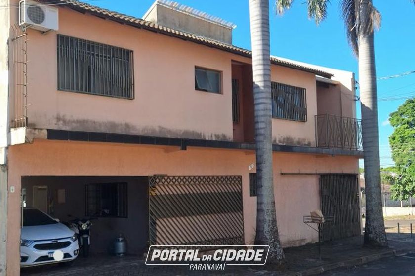 Sobrado &agrave; venda - 637m&sup2; - Centro