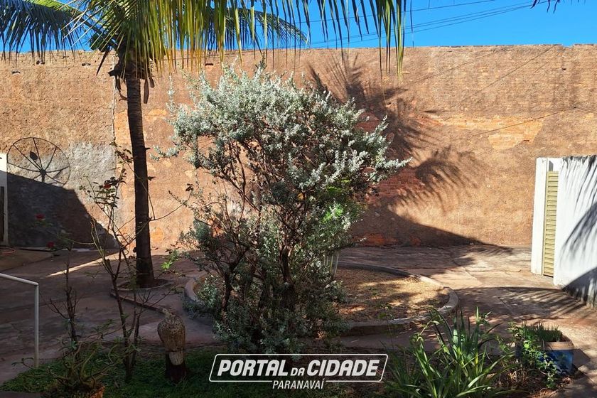 Sobrado &agrave; venda - 637m&sup2; - Centro