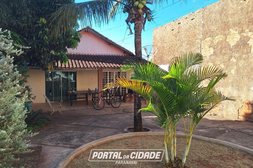 Sobrado &agrave; venda - 637m&sup2; - Centro