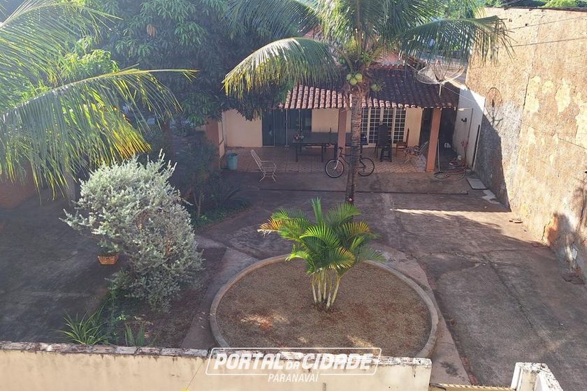 Sobrado &agrave; venda - 637m&sup2; - Centro