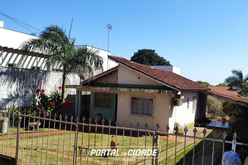 Terreno &agrave; venda - 580m&sup2; - Centro