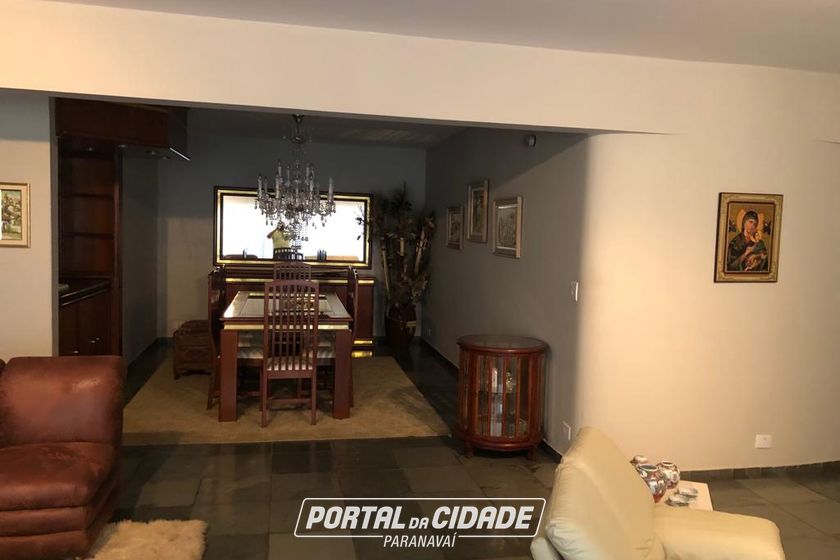 Apartamento &agrave; venda - 205m&sup2; - Centro