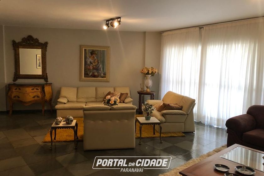 Apartamento &agrave; venda - 205m&sup2; - Centro