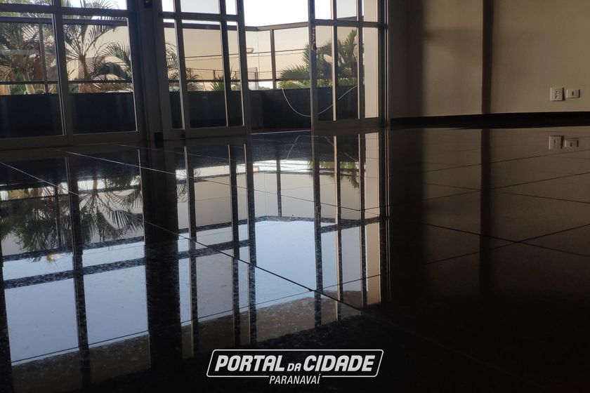 Apartamento &agrave; venda - 325m&sup2; - centro 