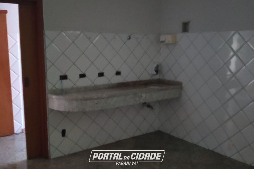 Ponto Comercial &agrave; venda - 292m&sup2; - centro