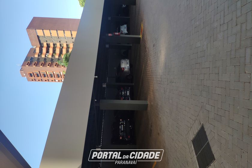 Apartamento &agrave; venda - 120m&sup2; - Centro