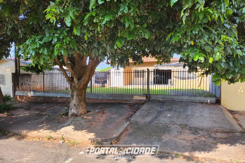 Casa &agrave; venda - 252m&sup2; - Jardim do Sol