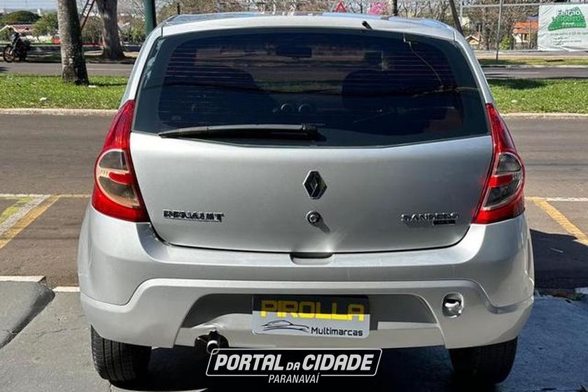 Renault SANDERO