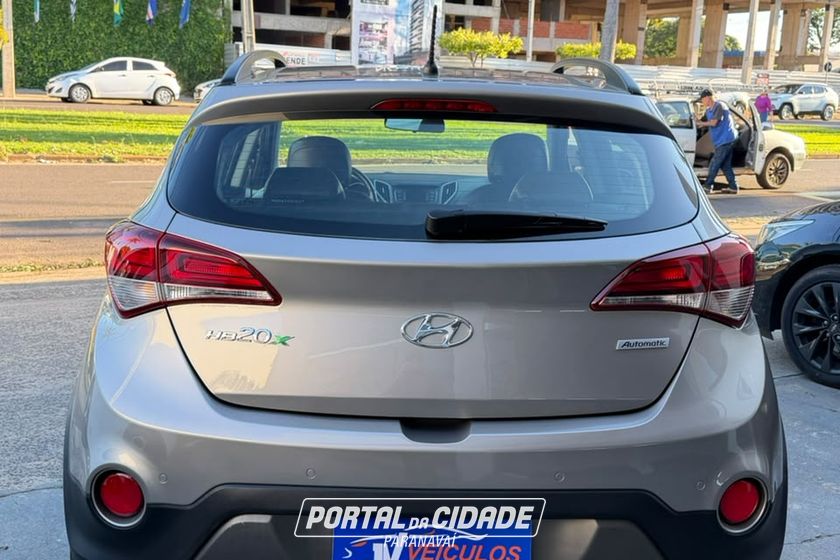 Hyundai HB20X