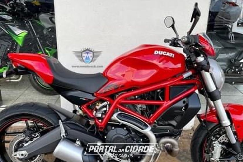 DUCATI MONSTER