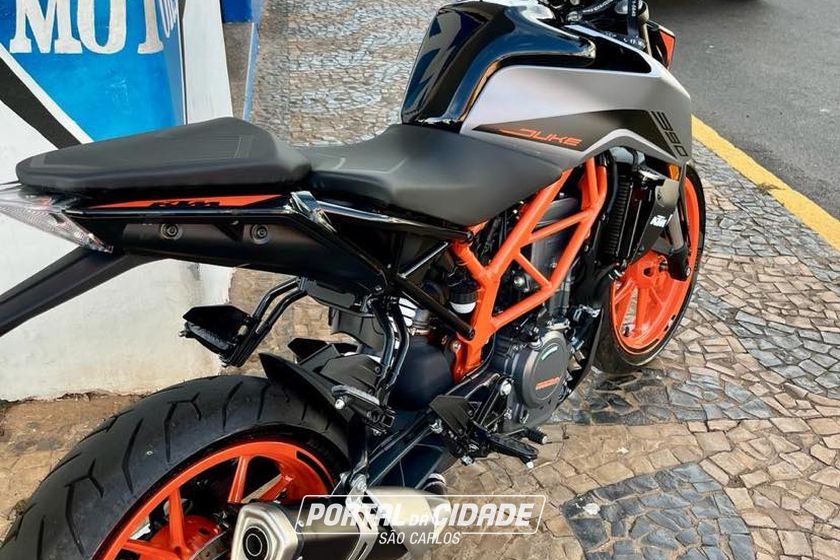 KTM DUKE