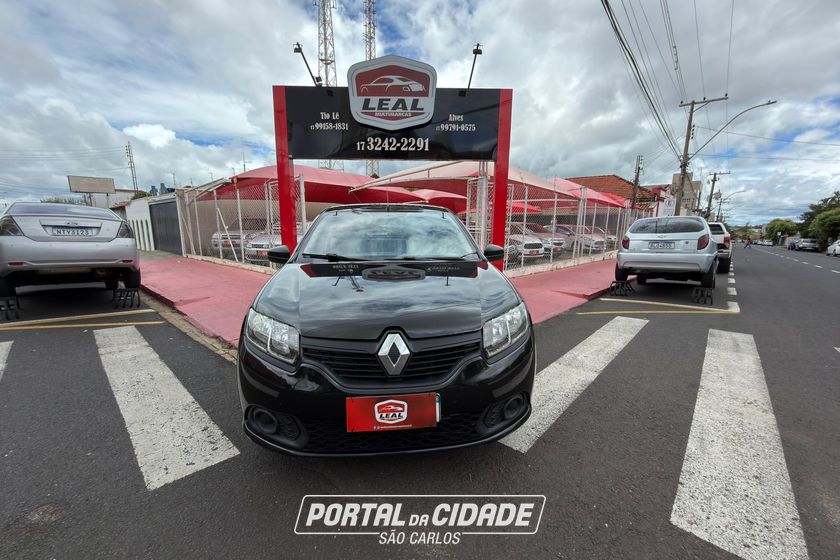 Renault SANDERO