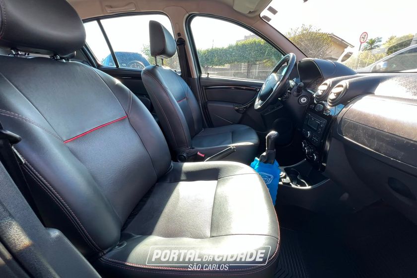 Renault SANDERO