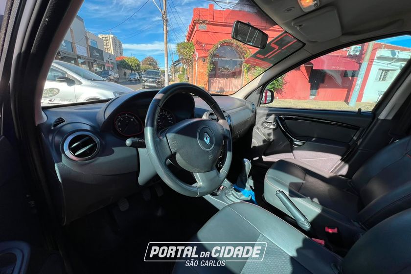 Renault SANDERO