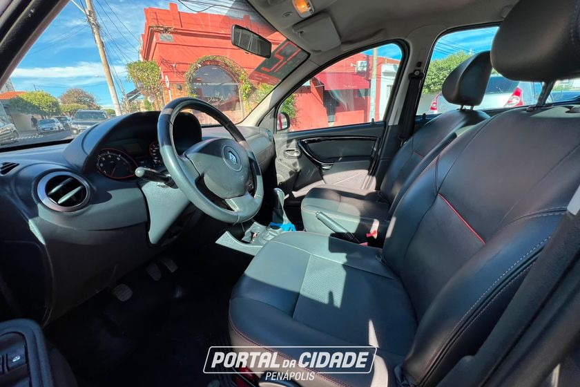 Renault SANDERO
