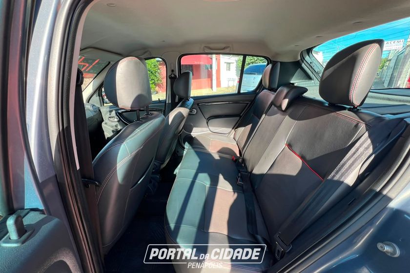 Renault SANDERO