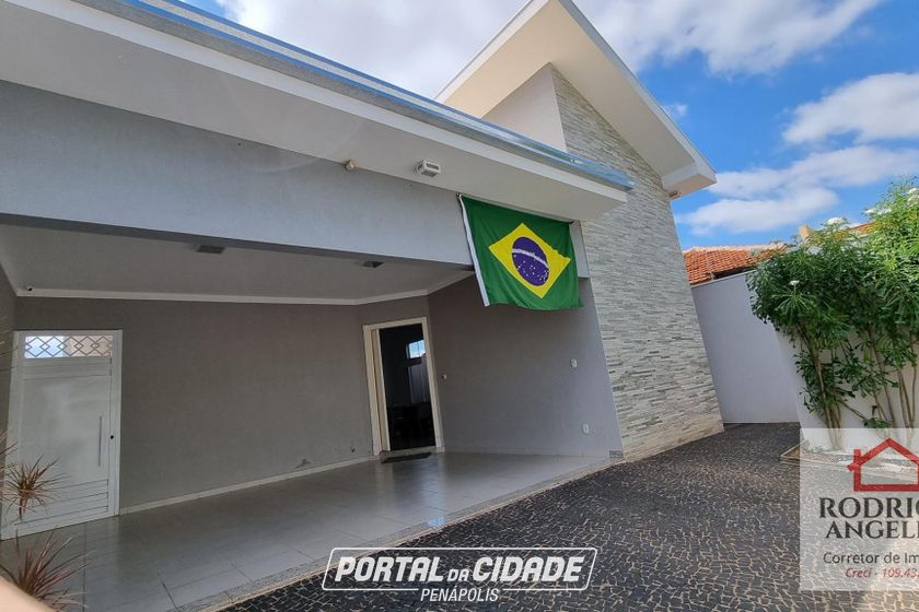 Casa &agrave; venda - Centro