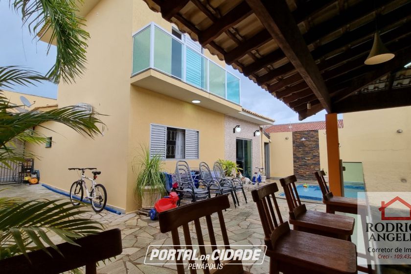 Casa &agrave; venda - 200m&sup2; - Residencial Jardim do Lago IV