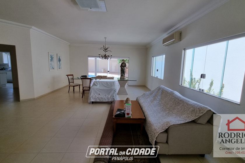 Casa &agrave; venda - 406m&sup2; - Parque Residencial Village