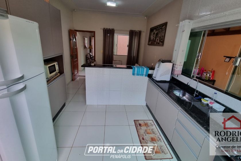 Casa &agrave; venda - 200m&sup2; - Residencial Jardim do Lago IV