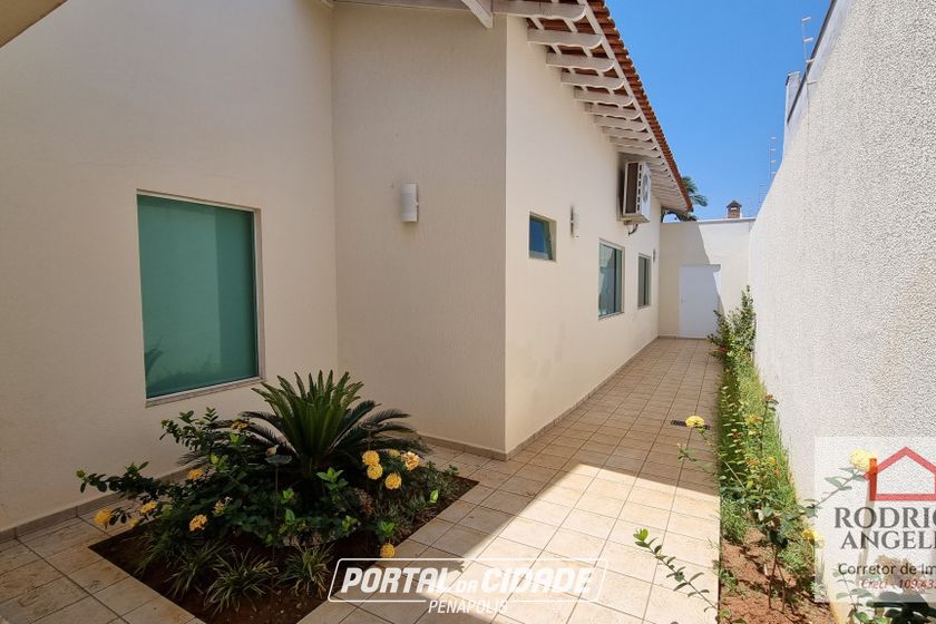 Casa &agrave; venda - 406m&sup2; - Parque Residencial Village