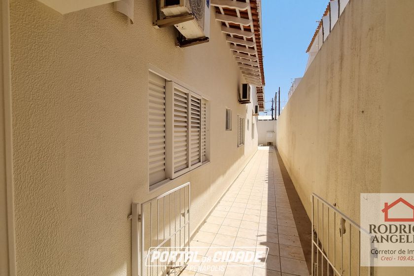 Casa &agrave; venda - 406m&sup2; - Parque Residencial Village