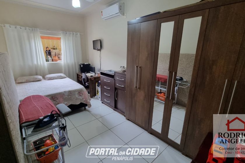 Casa &agrave; venda - 200m&sup2; - Residencial Jardim do Lago IV